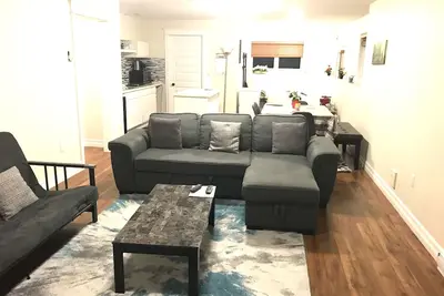 Image de Stylish 1br unit in Bedford, only 15 min to downtown Halifax. Near shopping area