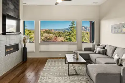 Image de Rare Find! Brand New Listing in West Sedona! Gorgeous Decor and Elegance!