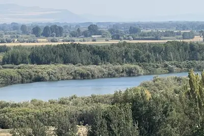 Image de Unique geological feature with beautiful views and hiking trails!