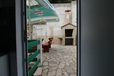 Image de Apartments Roza 1-2