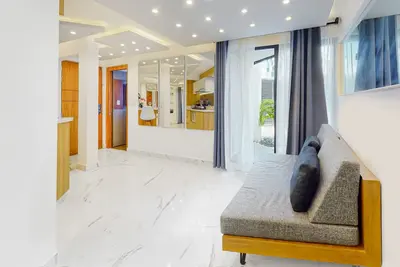 Image de Lovely apartment with pool, ping pong, & kitchenette