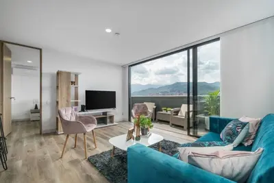 Image de Go Living 707 · Amazing 2br-2ac Apt with Balcony and city view