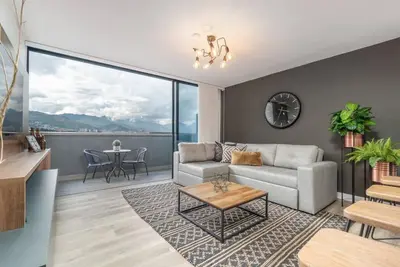 Image de Go Living 708 · Luxury Apt-balcony and city view-Ac and coworking