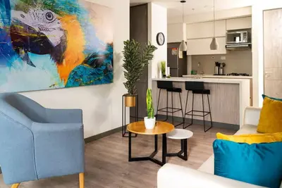 Image de Class Suites 602 · 2br Stylish Apt 1ac-5mins Provenza by Housy Host