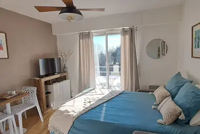 Image de Studio Darmaillacq avec balcon et parking en centre ville