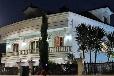 Image de 13 Rooms Luxury Villa ( 25-50 Guests ) by Silver Village Residence