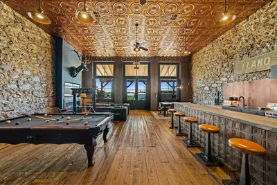 Image de The Urban Cowboy | Historic loft meets the spirit of the cowboy