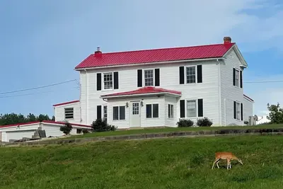 Image de #NoCleaningFee! Pool Table, Hot tub, fireplace overlooking Wreck Island Creek