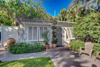 Image de Petit Bijou guest home 1br/1bth with private garden!