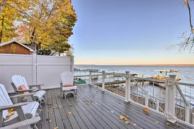 Image de Lakefront Romulus Retreat w/ Private Dock!