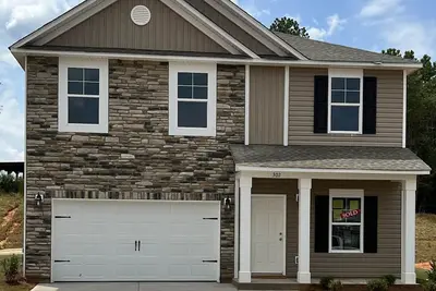 Image de New 4 Bdr Home Close to Clemson U & Lake Hartwell