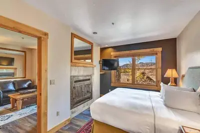 Have It All! Ski in/out Affordable Too!