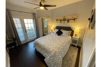 Image de 2 bed/2bath condo Love-Field✈️ & Medical Center 🏥!