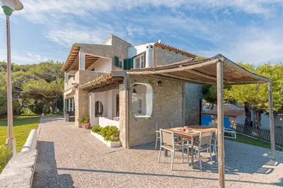 Image de Quaint Alcudia Villa | Blau Mari | 4 Bedrooms | Beautiful Sea & Mountain Views | Playa de Muro
