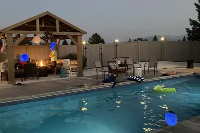 Image de 5 Bdrm Luxury Montana Retreat on golf course+Prvt pool (seasonal)+3 nearby lakes