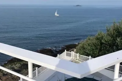 Image de House by the Sea - Glocca Morra