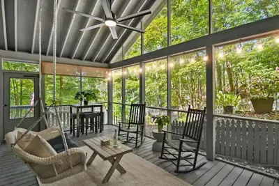 Image de Discover tranquility in our Ellijay cabin, near Gilmer County Fairgrounds