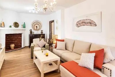 Image de Maison rustique avec cheminée et wifi