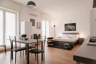 Image de Brombeis by Casa Napoletana, with patio in the center
