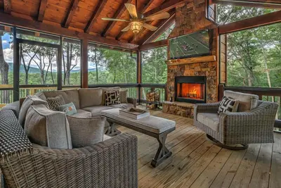 Image de Such a View - Mountain Views | Screened In Porch | Game Room
