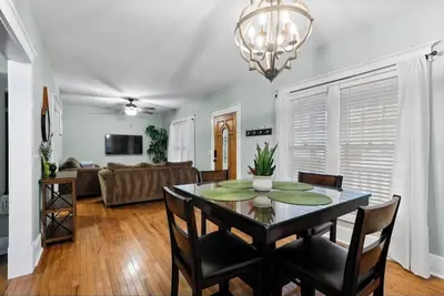 Image de *Relaxing Southern Comfort Retreat*- 5mins from Downtown