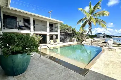 Image de Seven Mile View #3a: Oceanfront Studio w/Pool