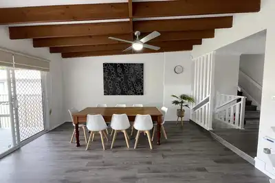 Image de Family home in Budgewoi - Central Coast - 10 minutes to the Entrance