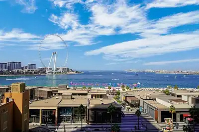 Image de Island Living - 3 bedroom, full sea view apartment. <br>5 minutes to the beach!