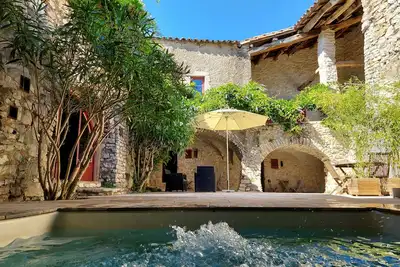 Image de Mas de Coulet : Chambre d'hôtes les Sentiments