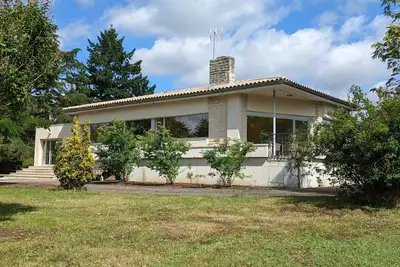 Image de Superbe maison avec spa privatif, jardin, animaux acceptés et Wi-Fi