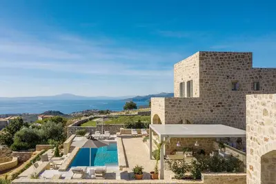 Image de 2 Bedroom Sea View Villa with Private Pool | Amani Living