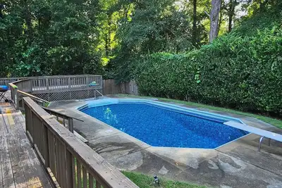 Image de North Columbus Pool House: near Uptown Columbus, Civic Center, & Ft. Moore