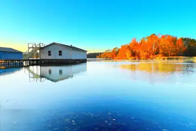 Image de Luxury Home on Lake Guntersville
