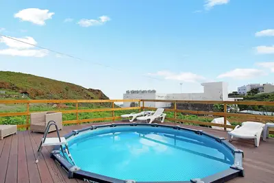 Image de Vacances 'Montemar 1' avec vue sur la mer, piscine partagée et Wi-Fi