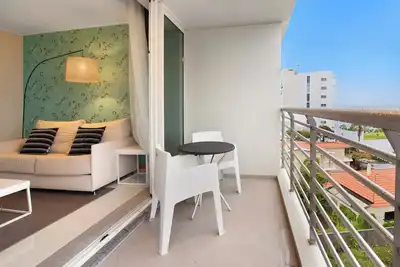 Image de Studio 'Dfm Happy Days B - Funchal' avec balcon, Wi-Fi et climatisation