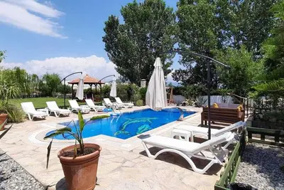Image de Luxury 4 bed villa in a rural situation; 5 minutes from town