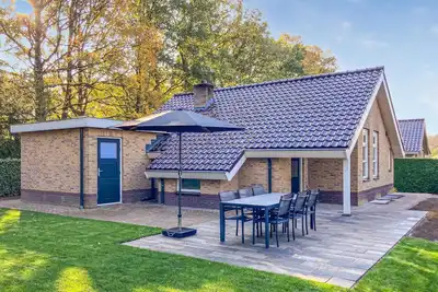 Image de Superbe maison à Putten avec WiFi