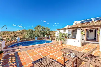 Image de Belle maison de 2 chambres à Mijas