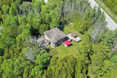 Image de Beautifull Sauble Falls Villia minutes to the beach