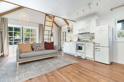 Image de Sun Suite dtwn w/ pool, spa, near Nat'l Parks