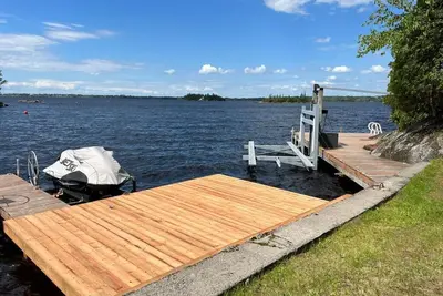 Image de Magnifique chalet au bord de l'eau à Alma