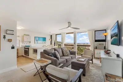 Image de Makaha Ocean View - 2 bedroom, 1 bath - family friendly