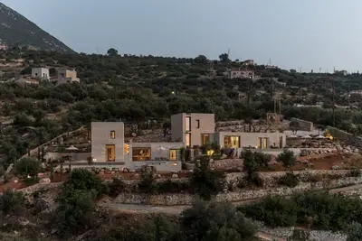 Image de Monolithoi Sea View Estate with 2 private pools - 6 Bdr