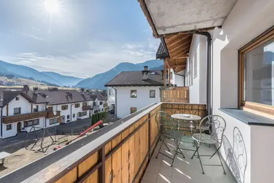 Image de Appartement \"Trojer 2\" avec vue sur les montagnes, bain Ă remous & Wi-Fi