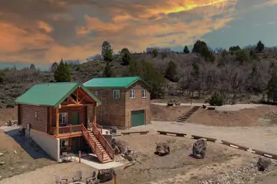 Image de Stargazing Hot Tub, 3 Living Spaces on 10 Acres