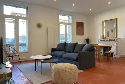 Image de Appartement entièrement rénové au cœur d’Avignon