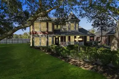 Image de Beautiful Vacation Home, Tropical Resort Pool with Waterfall and Heated Hot tub.