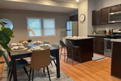 4 Bedroom / 2 Bathroom South Side I Pittsburgh