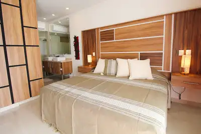 Image de Life 107 Apt just one block on the beach in Golden zone Bucerias