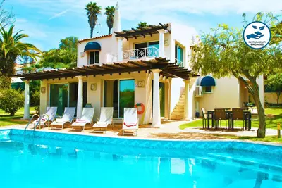 Image de Cozy Villa w/ Heatable Pool & Bbq